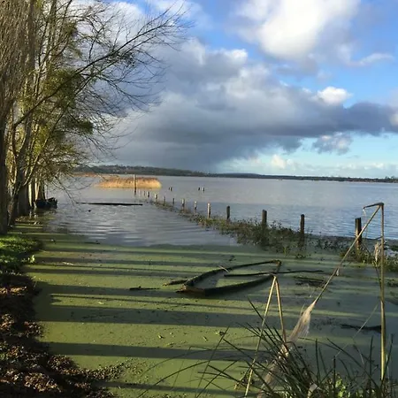 Gæstehus Gites Et Restaurant Des Marais Proche De Chef-du-Pont